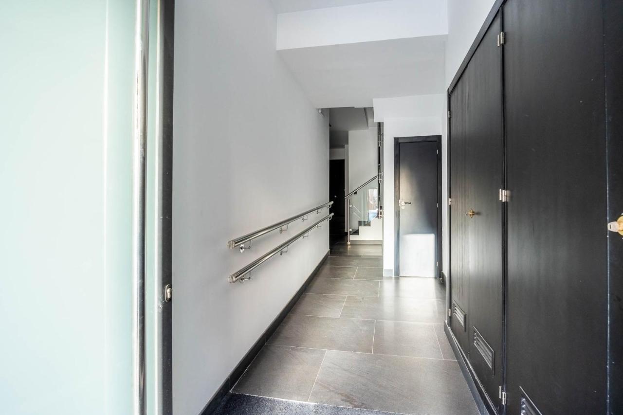 Nervion Suites 1 - Vacacional Sevilla Exterior photo