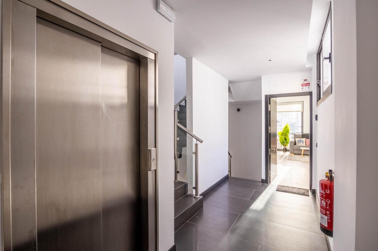 Nervion Suites 1 - Vacacional Sevilla Exterior photo